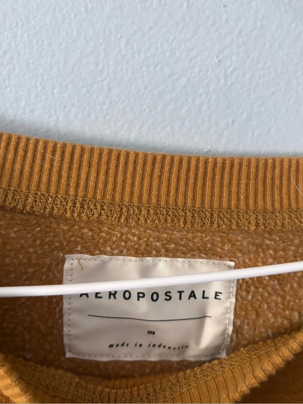 Aeropostale crewneck “Howdy” medium. - Picture 2 of 5
